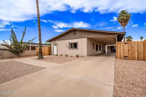 7902 E Javelina Ave, Mesa, AZ 85209