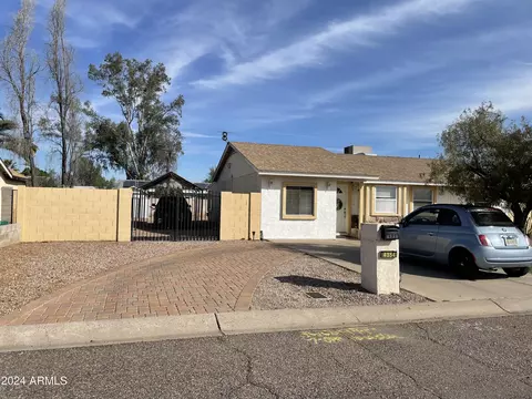 4354 E Libby St, Phoenix, AZ 85032 photo 2
