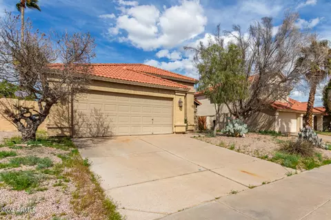 Exterior - 3228 E Wildwood Dr, Phoenix, AZ 85048 photo 3 of 8