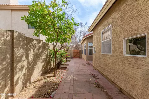 Exterior - 3228 E Wildwood Dr, Phoenix, AZ 85048 photo 4 of 8