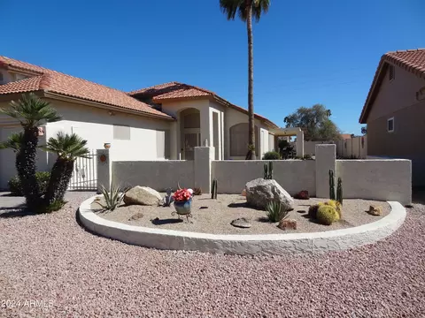 26225 S Saddletree Dr #18, Sun Lakes, AZ 85248