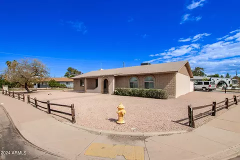 2501 E Golden St, Mesa, AZ 85213