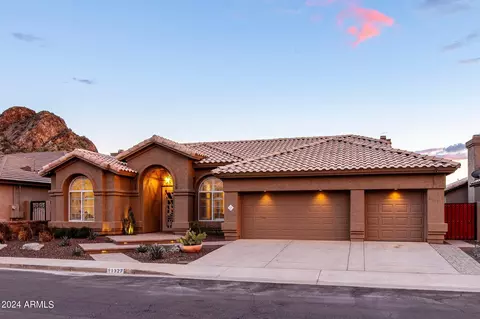 1327 E Dry Creek Rd, Phoenix, AZ 85048