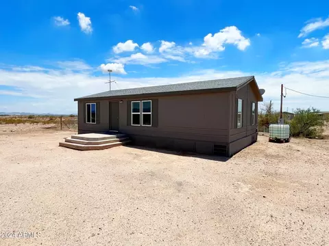 5011 S 330th Ave, Tonopah, AZ 85354