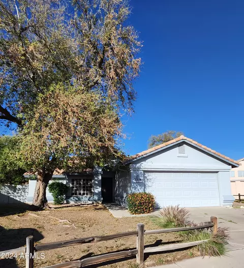7886 W Tuckey Ln W, Glendale, AZ 85303