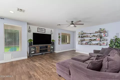 Living - 9935 E Nopal Ave, Mesa, AZ 85209 photo 5 of 6
