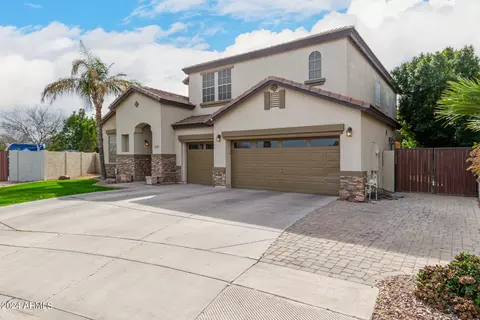 Exterior - 9935 E Nopal Ave, Mesa, AZ 85209 photo 4 of 16