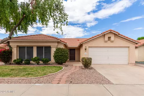 726 S Golden Key St, Gilbert, AZ 85233