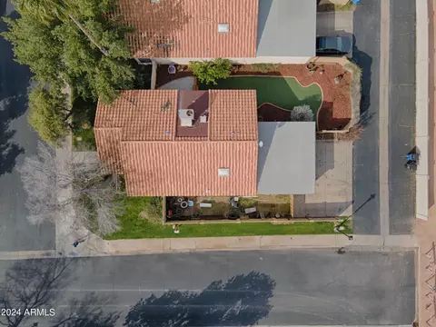 View/Area - 968 E Hearne Way, Gilbert, AZ 85234 photo 2 of 9