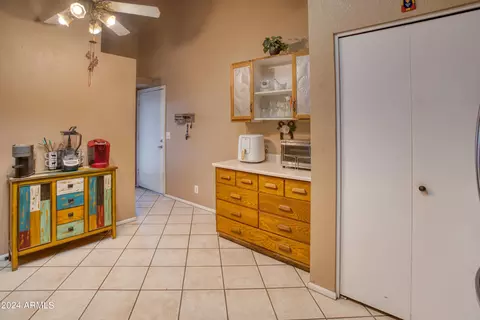 Kitchen - 968 E Hearne Way, Gilbert, AZ 85234 photo 2 of 2