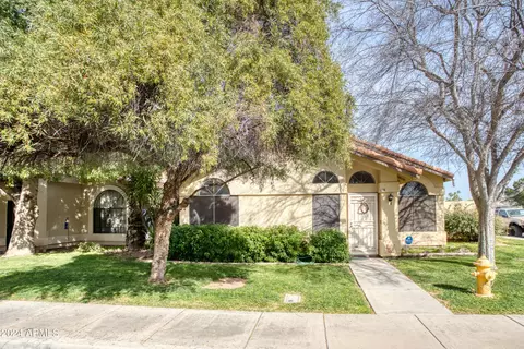 Exterior - 968 E Hearne Way, Gilbert, AZ 85234 photo 1 of 8