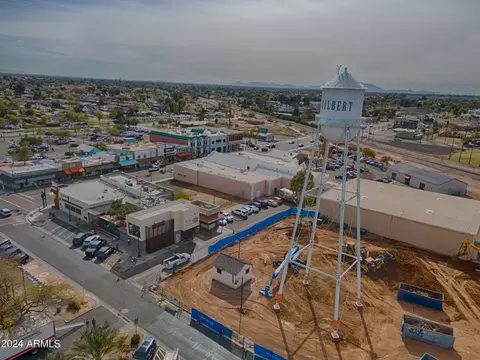 View/Area - 968 E Hearne Way, Gilbert, AZ 85234 photo 5 of 9