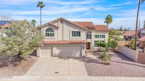 3926 E Goldfinch Gate Ln, Phoenix, AZ 85044