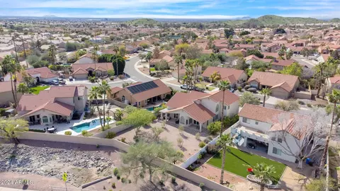 View/Area - 3926 E Goldfinch Gate Ln, Phoenix, AZ 85044 photo 8 of 11