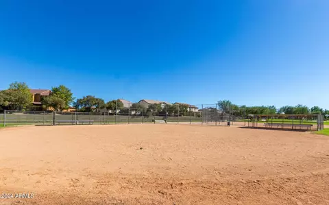 Exterior - 4457 S Squires Ln, Gilbert, AZ 85297 photo 24 of 25