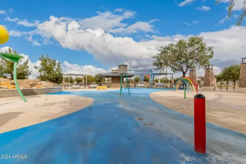 Exterior - 4457 S Squires Ln, Gilbert, AZ 85297 photo 18 of 25