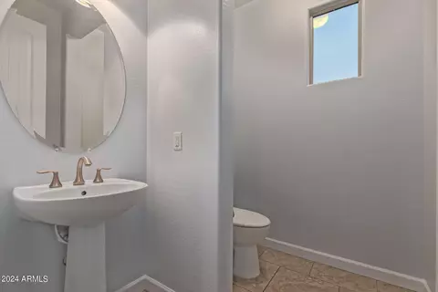 Bath - 4457 S Squires Ln, Gilbert, AZ 85297 photo 1 of 7