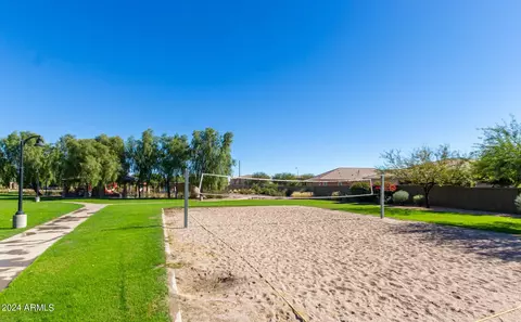 Exterior - 4457 S Squires Ln, Gilbert, AZ 85297 photo 21 of 25
