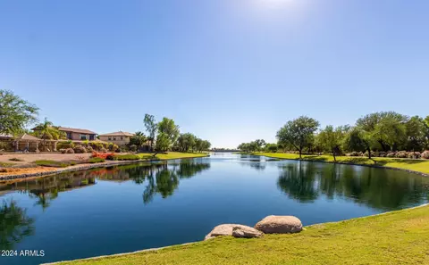 Exterior - 4457 S Squires Ln, Gilbert, AZ 85297 photo 5 of 25