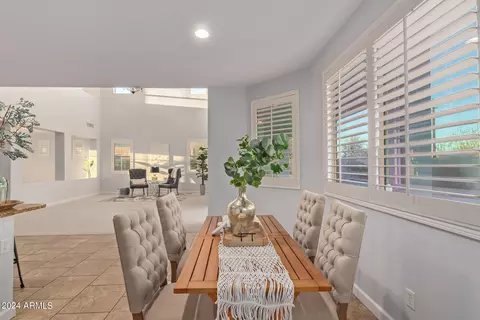 Dining - 4457 S Squires Ln, Gilbert, AZ 85297 photo 3 of 5