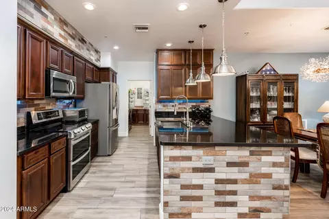 Kitchen - 3935 E Rough Rider Rd #1007, Phoenix, AZ 85050 photo 3 of 5