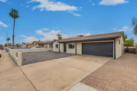 6823 W Holly St, Phoenix, AZ 85035