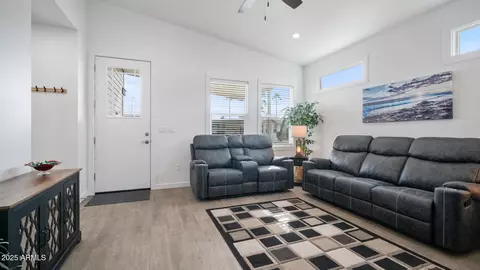 724 Emerald Dr, Apache Junction, AZ 85119 photo 8