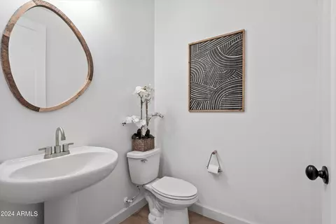 Bath - 3616 S 78th Dr, Phoenix, AZ 85043 photo 5 of 5