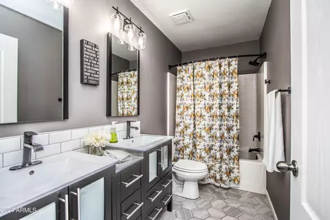 Bath - 3325 E Ford Ave, Gilbert, AZ 85234 photo 3 of 3