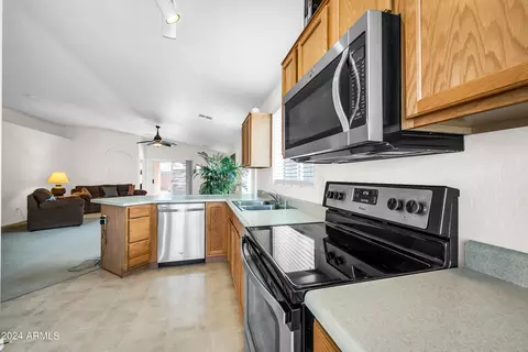2717 E Hartford Ave, Phoenix, AZ 85032 photo 10