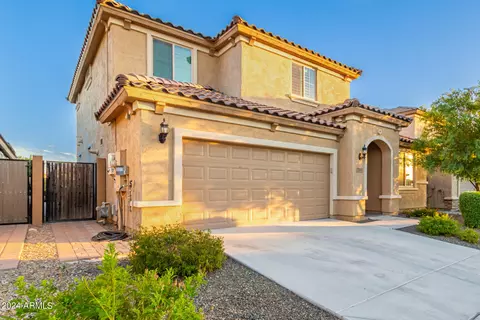 Exterior - 2319 W Mark Ln, Phoenix, AZ 85085 photo 3 of 39