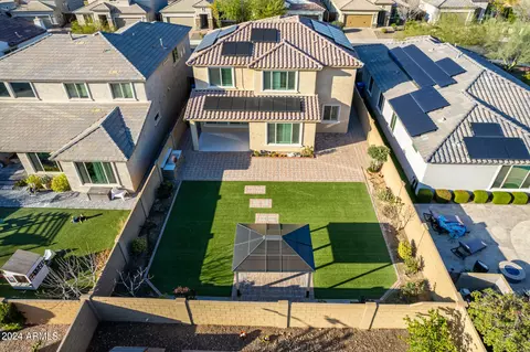 View/Area - 2319 W Mark Ln, Phoenix, AZ 85085 photo 5 of 22