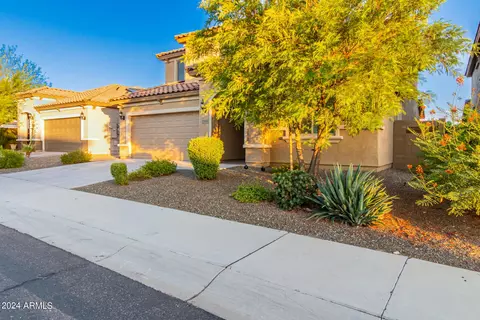 Exterior - 2319 W Mark Ln, Phoenix, AZ 85085 photo 4 of 39
