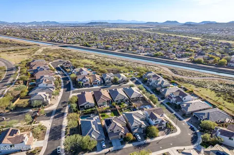View/Area - 2319 W Mark Ln, Phoenix, AZ 85085 photo 12 of 22
