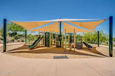 View/Area - 2319 W Mark Ln, Phoenix, AZ 85085 photo 18 of 22