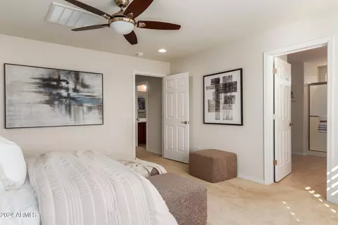 Bedroom - 2319 W Mark Ln, Phoenix, AZ 85085 photo 4 of 7