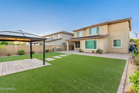 Exterior - 2319 W Mark Ln, Phoenix, AZ 85085 photo 14 of 39