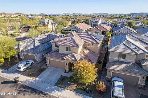 View/Area - 2319 W Mark Ln, Phoenix, AZ 85085 photo 3 of 22