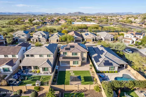 View/Area - 2319 W Mark Ln, Phoenix, AZ 85085 photo 10 of 22