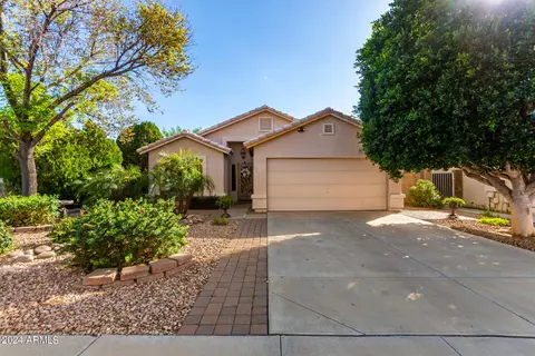9319 W Cinnabar Ave, Peoria, AZ 85345