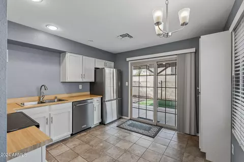 1348 E Palmdale Dr, Tempe, AZ 85282 photo 6