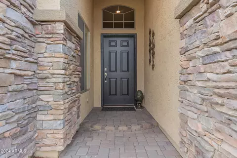 Exterior - 3879 E Derringer Way, Gilbert, AZ 85297 photo 4 of 11