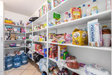 Kitchen - 9024 E Plana Ave, Mesa, AZ 85212 photo 5 of 5