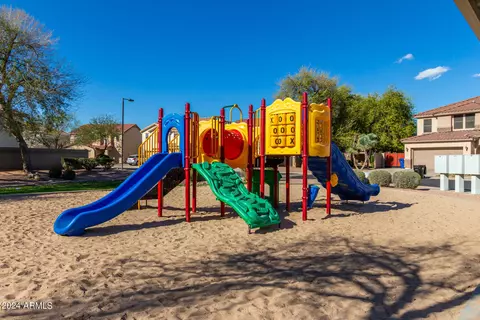 View/Area - 9024 E Plana Ave, Mesa, AZ 85212 photo 7 of 8