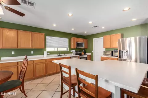 Kitchen - 9024 E Plana Ave, Mesa, AZ 85212 photo 2 of 5