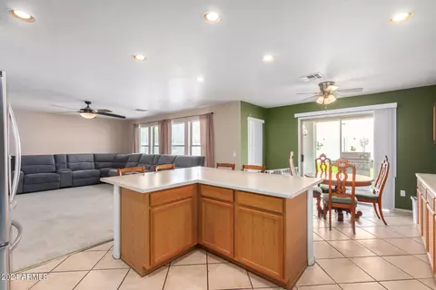 Kitchen - 9024 E Plana Ave, Mesa, AZ 85212 photo 4 of 5