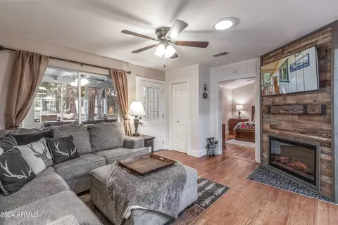 4033 N Apache Trl, Pine, AZ 85544