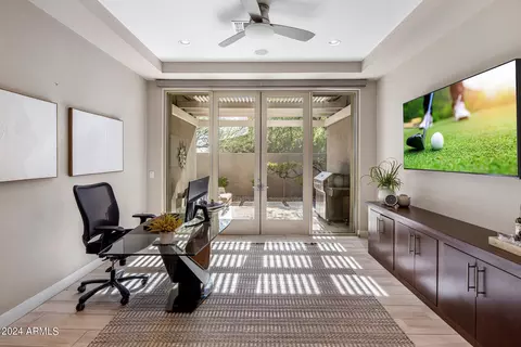 Entry Way - 3132 E Half Hitch Pl, Phoenix, AZ 85050 photo 3 of 3