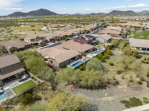 View/Area - 3132 E Half Hitch Pl, Phoenix, AZ 85050 photo 4 of 8