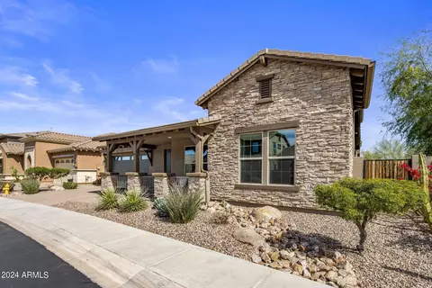 Exterior - 3132 E Half Hitch Pl, Phoenix, AZ 85050 photo 4 of 9